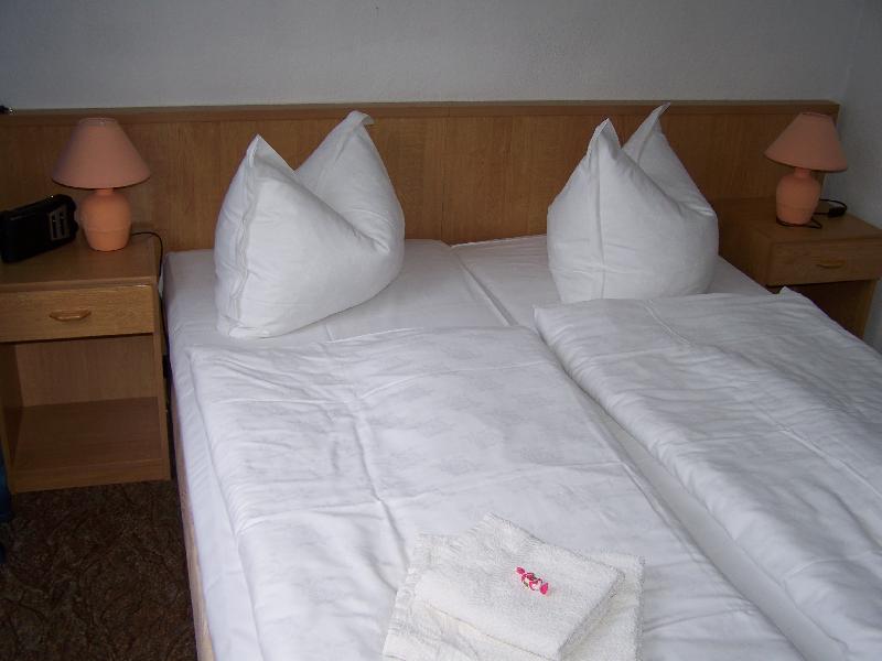 Zimmer_5.JPG Zimmer_5.JPG