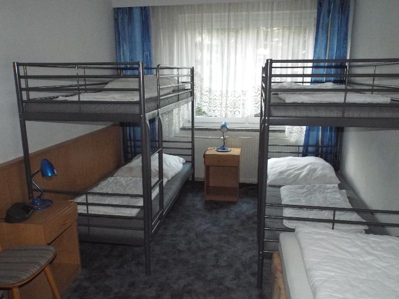 Zimmer_8.JPG Zimmer_8.JPG